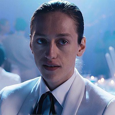 _space_void_'s tweet photo. #уэнсдей #wensdaynetflix
        снова праздник, снова ты 
          и моя любовь не в тему
          снова падать с высоты, 
          биться головой о стену https://t.co/RkNWPjTDg0