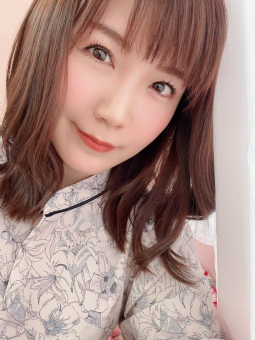 また1つ歳を取りました😇 日付変わった瞬間からたくさんのメッセージありがとうございます🥹✨ このお仕事も始めてから10年以上&hellip;これからもいい歳の重ね方が出来るように頑張ります💪🔥 どうぞこれからもよろしくお願いします☺️✨✨<a href="/tag/%E5%BD%BC%E5%A5%B3%E3%81%A8%E3%83%87%E3%83%BC%E3%83%88%E3%81%AA%E3%81%86%E3%81%AB%E4%BD%BF%E3%81%A3%E3%81%A6%E3%81%84%E3%81%84%E3%82%88"class="tags"><span>#彼女とデートなうに使っていいよ</span></a>
