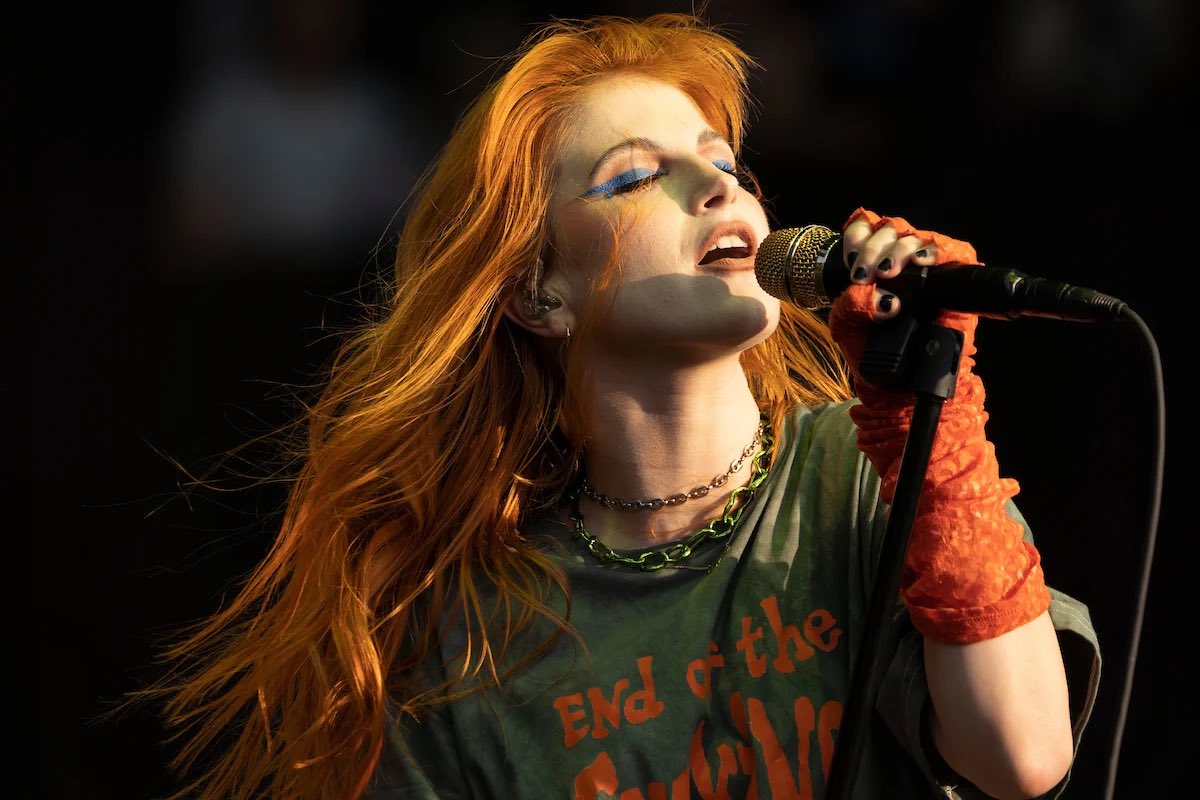 PopBase's tweet photo. Happy 34th birthday to the talented Hayley Williams. https://t.co/L9MWi0cRHM