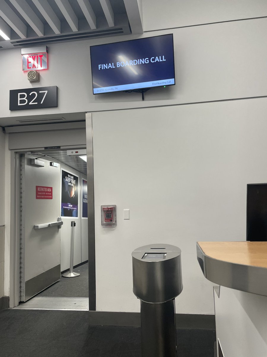 TheZahraP's tweet photo. I understand tough situations. But Kenya and Kendal must dislike customers. @Delta Literally told us to “get lost … go to concourse A”.  I’d never hire people with such poor attitudes. @FOX5Atlanta no one at the counter, no line, just asking about our connection. https://t.co/lw01Mv5Laa