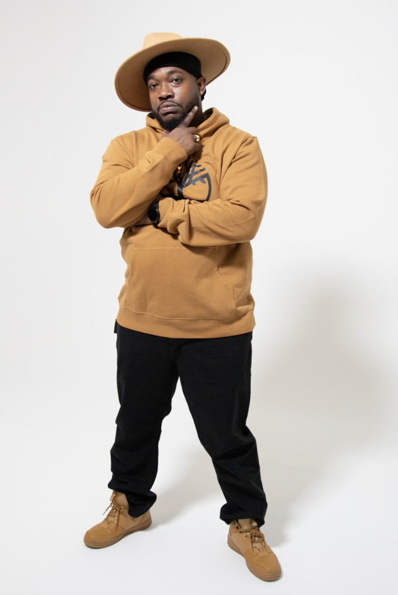 BlueBeastEnt's tweet image. IT’S TIME TO WAKE THEM UP OUT OF THEIR SLUMBER ONE!! WAKE UP AND APOLOGIZE! #BLUEBEASTENT #MRPUTITONDAFLO