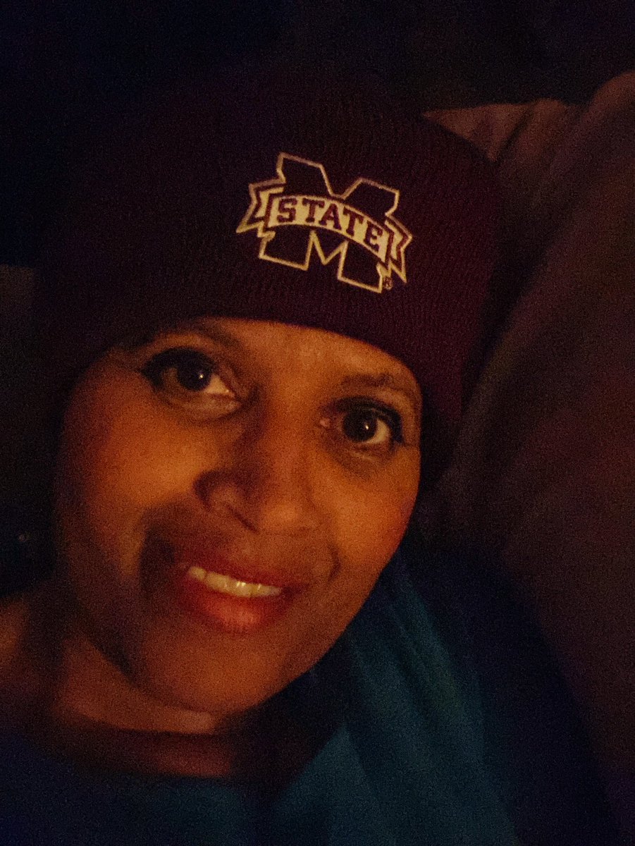 OlgaBreese's tweet photo. Who said TV life is glamorous? No one who’s ever lived it. And to all, a good night. @WAAYTV 🛏️😴#icy #roads #sleepatwork #nighcrew #StaySafe  #ALwx #Huntsville #meteorologist https://t.co/h7KpdjtYSB