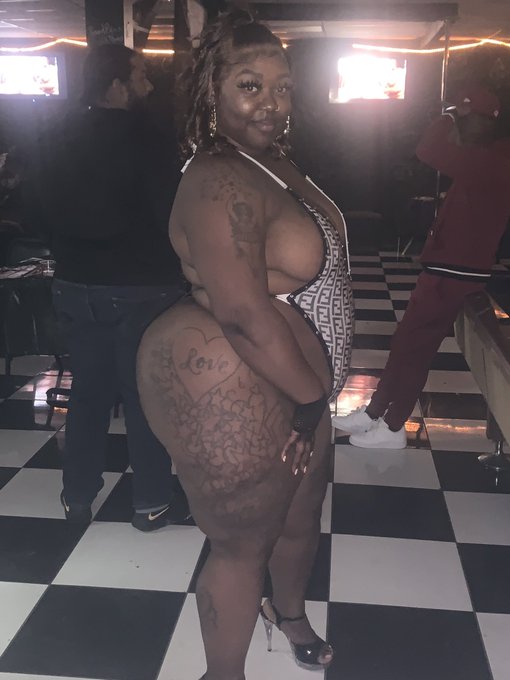 Dancing in Houston https://t.co/mO7TT9fsa5