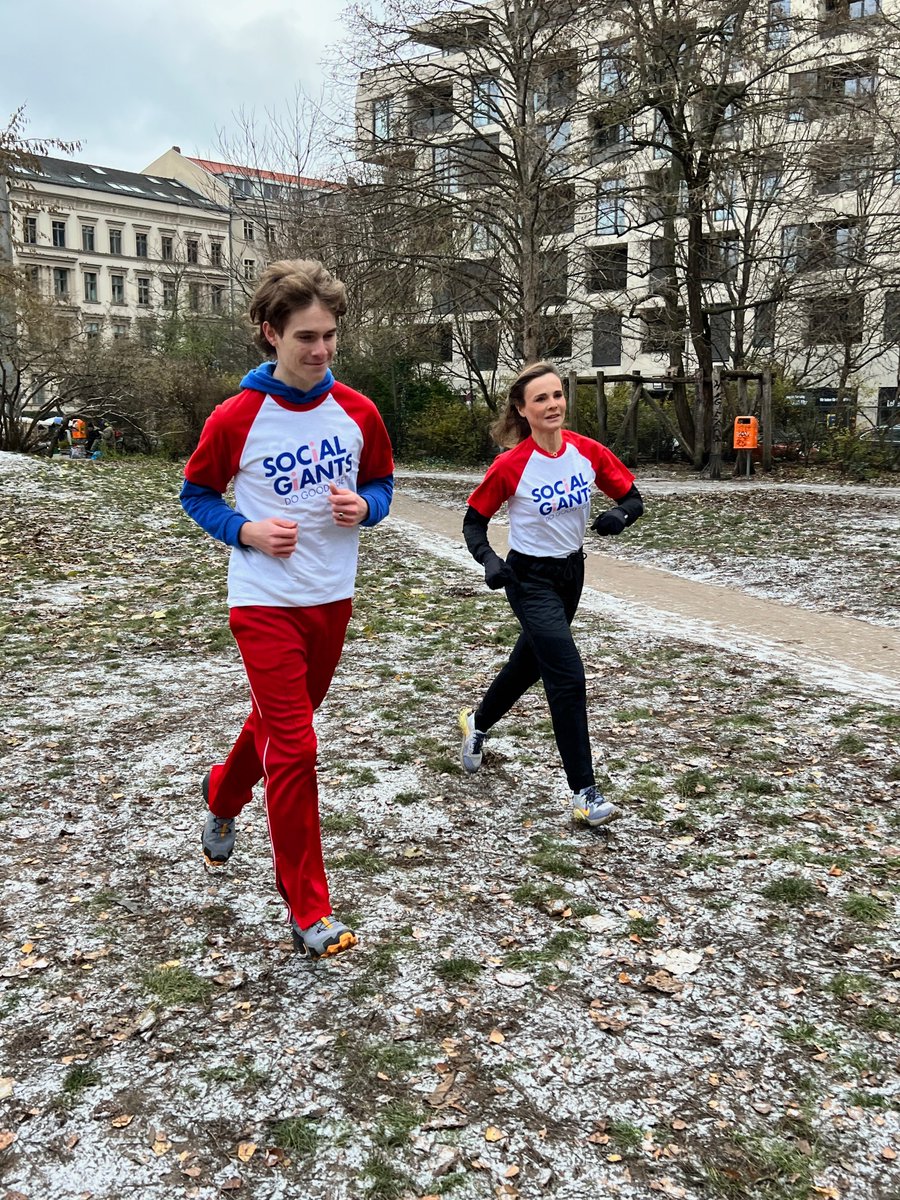 Laufaktion der SocialGiants in Berlin - Mach mit bei uns!

socialgiants.org

#SocialGiants #Charity #Nonprofit #Volunteer #Fitness #Sport #RunnersOfTwitter #RunnersCommunity