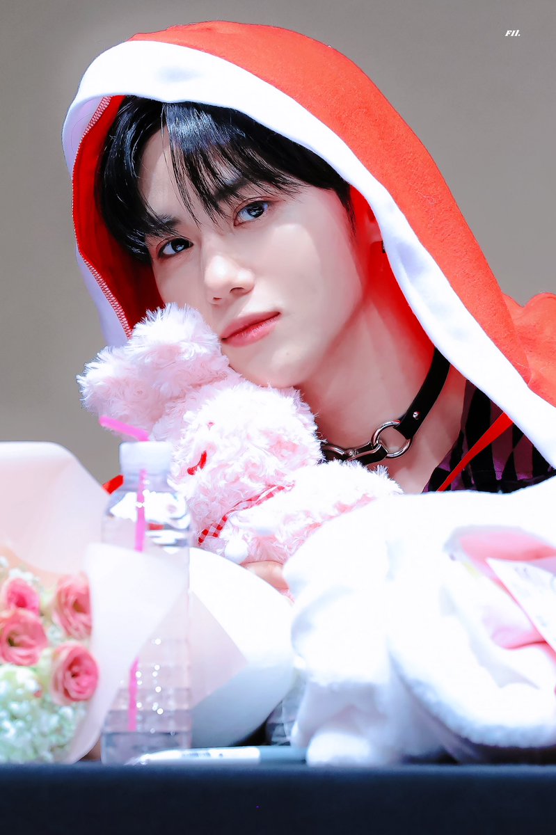 hyslogs's tweet photo. YOTD (yunseong of the day) https://t.co/lLIsPCgeJ5