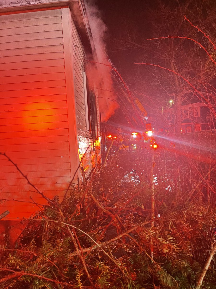 BostonFire's tweet photo. Companies responded to call at 438 Talbot Av &amp; requested the 1st alarm response for a confirmed fire all companies working plus additional companies to quickly knock down fire in the 21/2 story large wood frame structure with a heavy fire load https://t.co/XHR013X3Mx