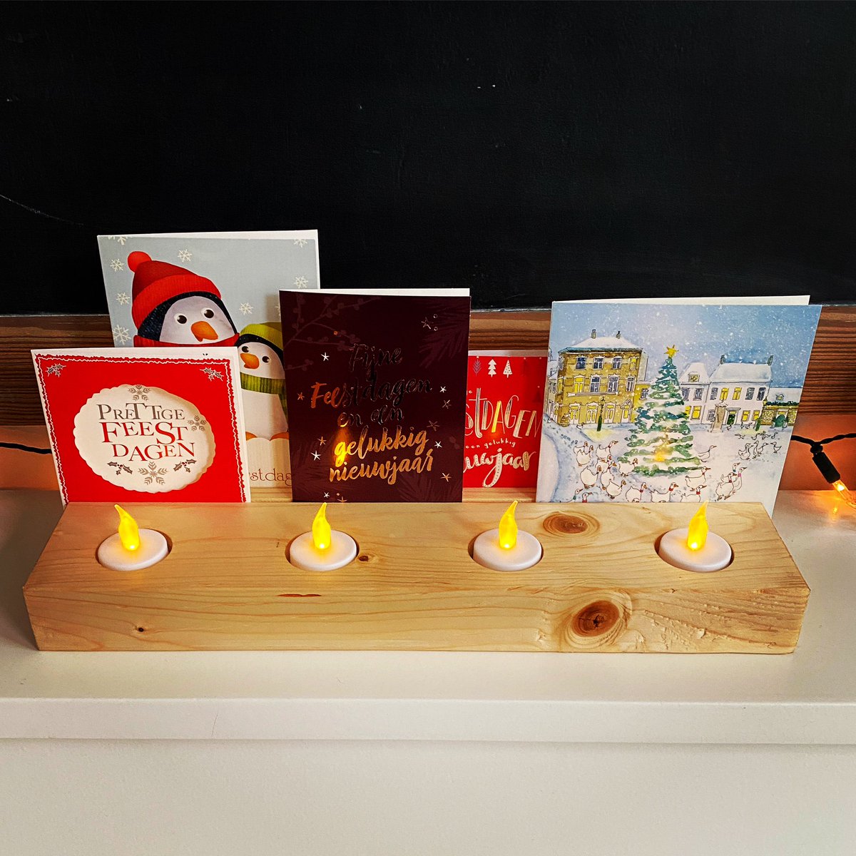 WOODYOURECYCLE's tweet photo. Op verzoek deze brandveilige kaarten / ledkaarsjes houder gemaakt.  Wat extra gezelligheid in huis. En na de feestdagen kunnen er leuke familiefoto’s in. #woodyourecycle #kerstcadeaus #duurzaamcadeau #kaartenhouder #kaarsstandaard #amersfoort https://t.co/bKTACi9x49