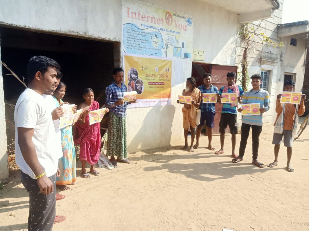 Tele-law awareness session among citizens conducted by VLE Shibalaya Pandey,Phiringimal GP,Gaisilet block Bargarh district,Odisha. 
<a href="/SwornaprabhaSi1/">Swornaprabha Singh</a> <a href="/l_Smrity/">Lay Smrity (लय स्मृति)</a> <a href="/ceo_csc/">CEO_CSC e-Governance</a> <a href="/CSCegov_/">CSCeGov</a> <a href="/OdishaSpv/">CSC SPV Odisha</a> <a href="/Tele_Law/">Tele-law</a> <a href="/PatankarRishi/">Rishikesh Patankar</a>