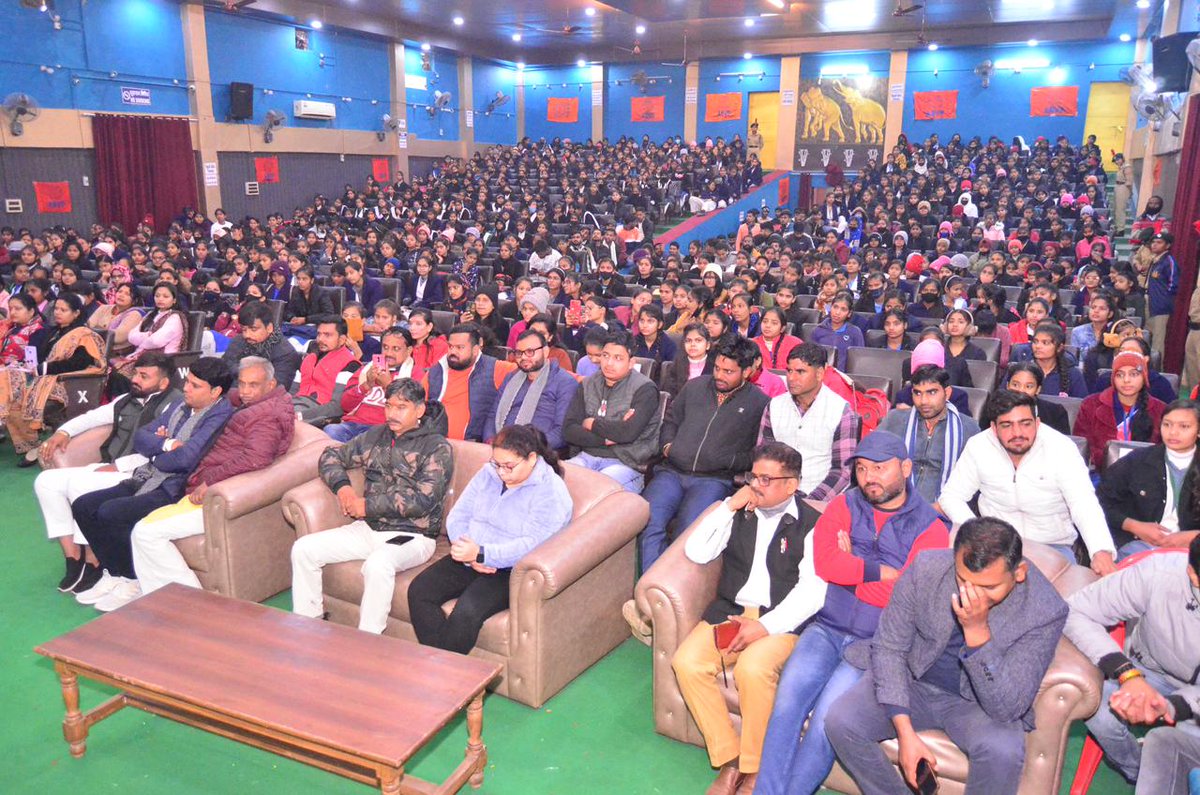 ABVPVoice's tweet image. ब्रज प्रांत में अभाविप अलीगढ़ महानगर इकाई द्वारा छात्रा सम्मेलन का आयोजन किया गया जिसमें स्वावलंबी भारत में छात्राओं की भूमिका सहित विभिन्न विषयों पर चर्चा की गई। सम्मेलन में अंतरराष्ट्रीय महिला पहलवान श्रीमती @BabitaPhogat विशेष रूप से उपस्थित रहीं।