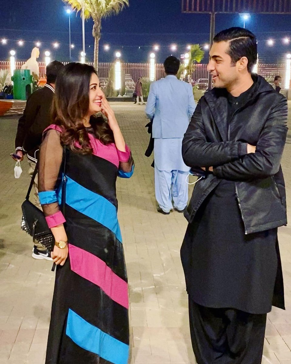 lifelinefarah's tweet photo. In the #throwback pic of #onthisday from #27Dec2020 #memories 👉 @Farah_Yousaf_fc follow ♥ 👈 https://t.co/KiRFUY0Lcy
