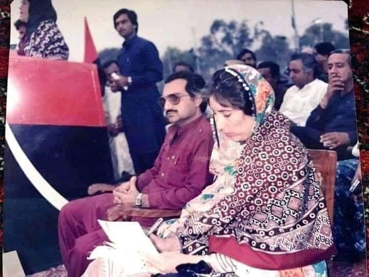 Mir73's tweet photo. #SalaamBenazirBhutto https://t.co/s9bEFFSi6j