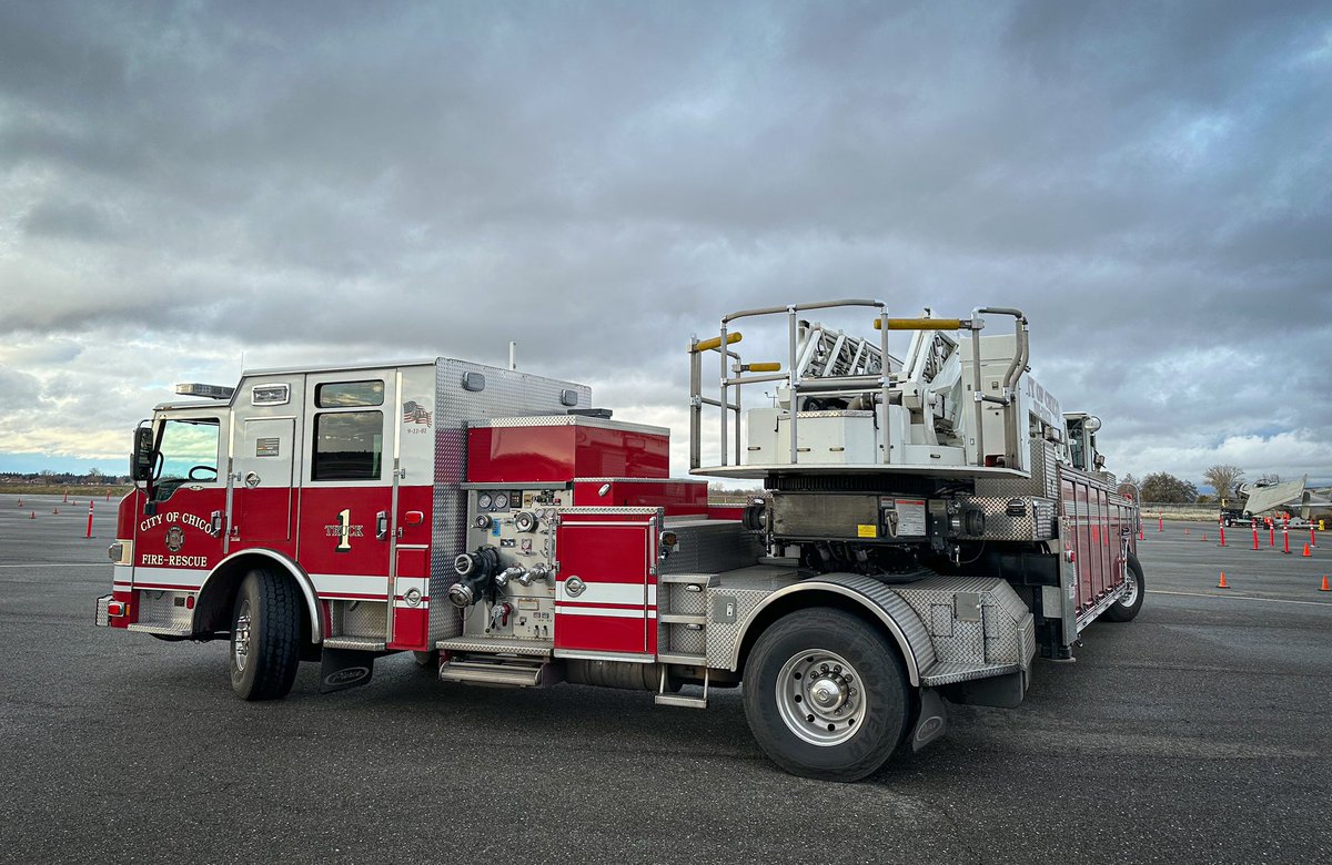 JakeMiille_Fire's tweet image. The new tiller cadre learning from one of the best. I’m excited to be a part of this team and to continue building our strong culture of operational excellence. #ChicoFD #ChicoFirefighters