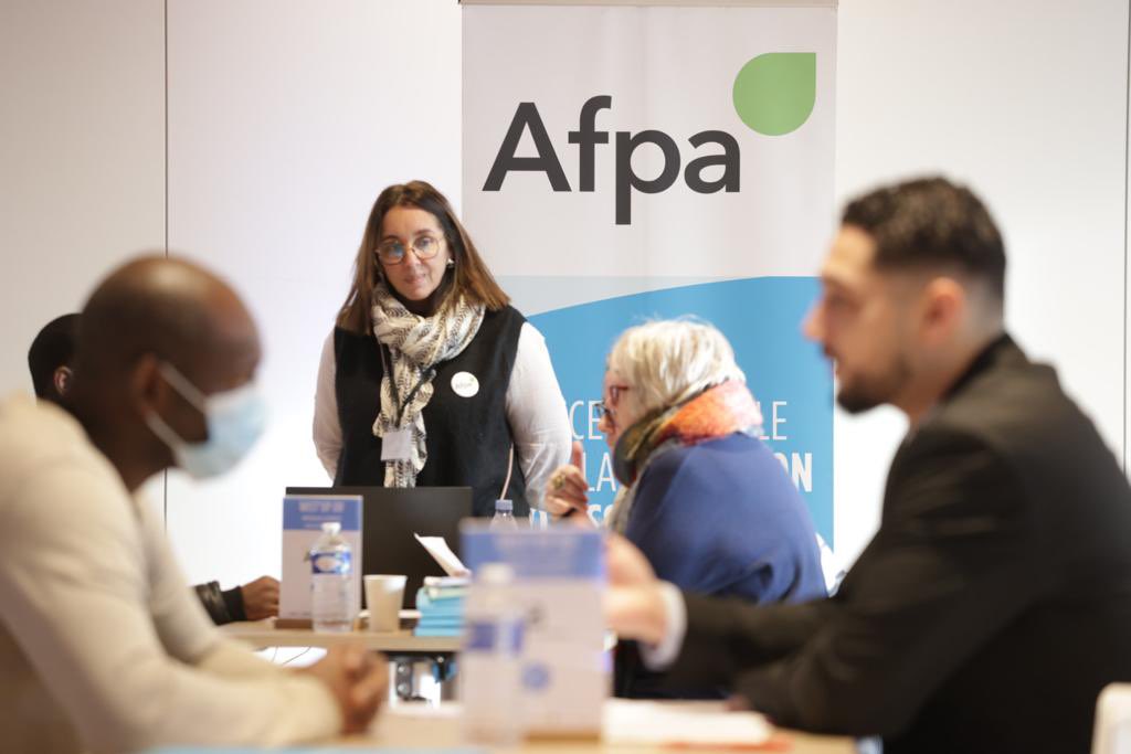MozaikFondation's tweet photo. 📢 [MEET’UP IDF SÉCURITÉ]
Des entretiens ont également lieu aujourd’hui avec les organismes de formation @Afpa_Formation et Anaris Consulting !
#MeetUpIDF https://t.co/hLuux9w1zj