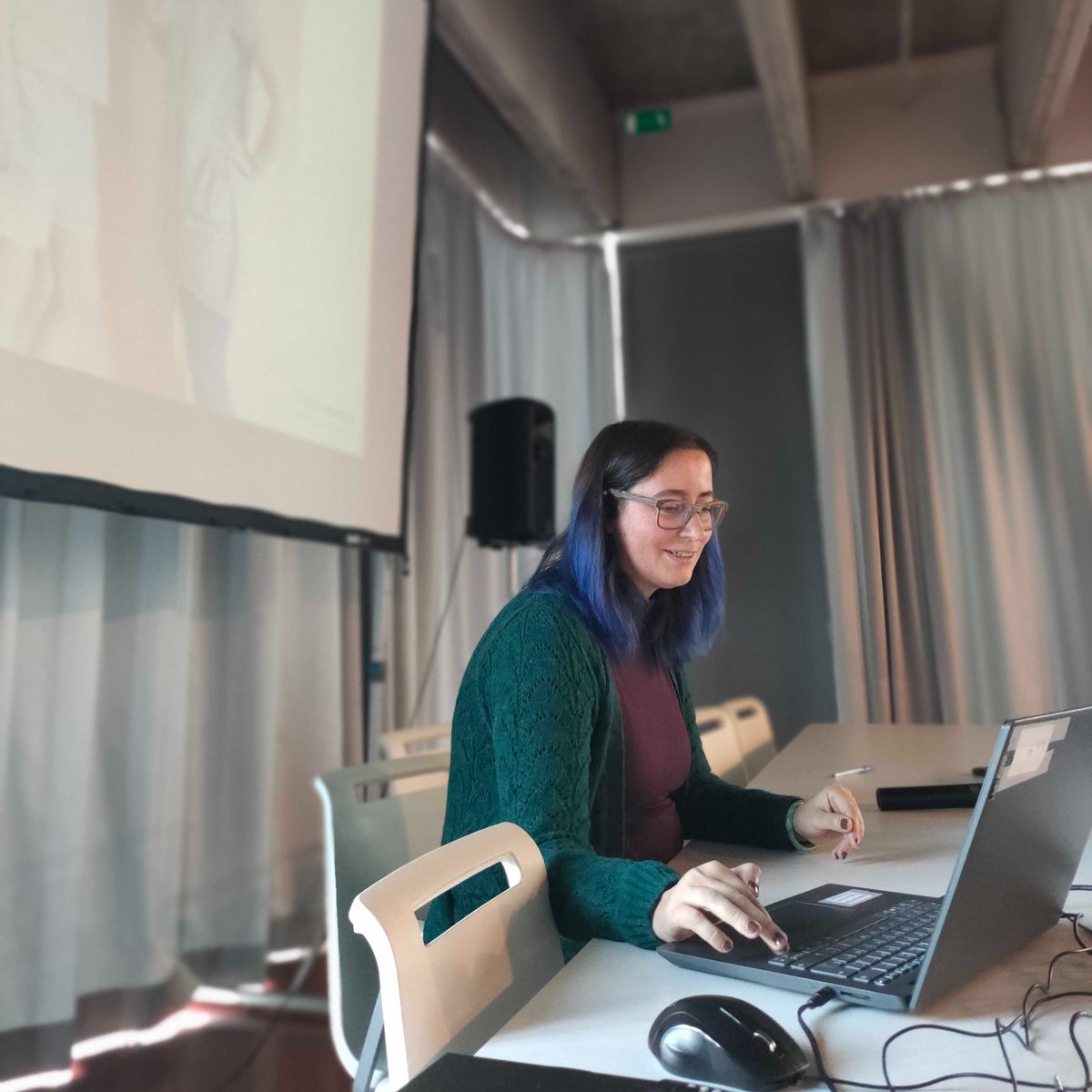 UnionEspazocoop's tweet image. 💫 No #pitchelevator coñecemos a #cooperativas de recente creación! Claudia Rodríguez, de Alén, especializada en economía circular e sustentabilidade, e Mariola Mourelo, de 50pés consultoras, centrada en asesoramento e formación económica, teñen o reto de presentarse en 90&apos;&apos;!