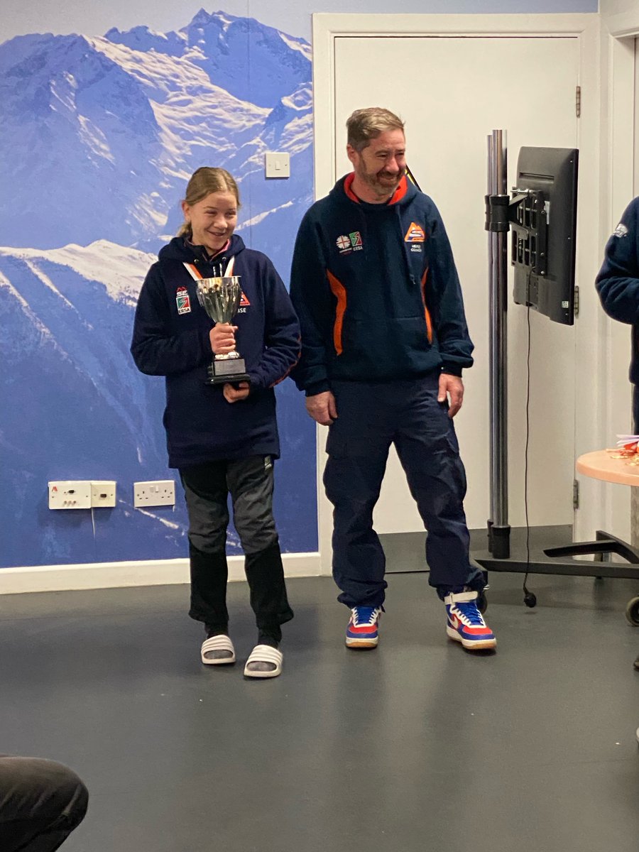LinsladePe's tweet photo. Congratulations to Elise for winning the U12 girls SMK national skiing race series (7 races in total). #Aewsome
Elise also won a trophy for completing the fastest run for a female juniors.
Excellent Skiing! https://t.co/2xPrxIGr9k
