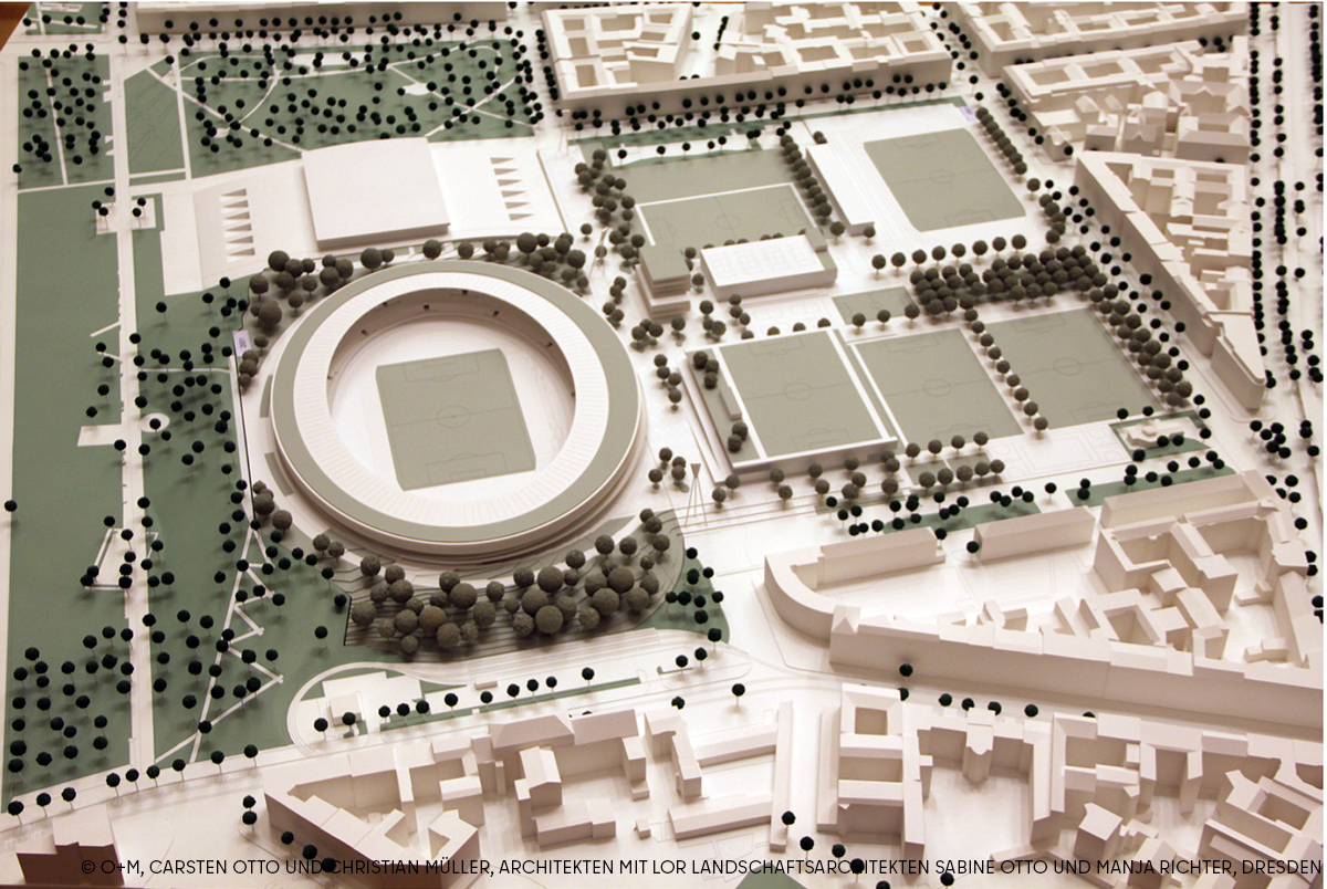 #Jahnsportpark für alle: Die Jury hat entschieden. O+M, Carsten Otto und Christian Müller, Architekten mit LOR Landschaftsarchitekten Sabine Otto und Manja Richter, beide aus Dresden, erhalten den 1. Preis im Wettbewerb. Mehr dazu: berlin.de/sen/sbw/presse…