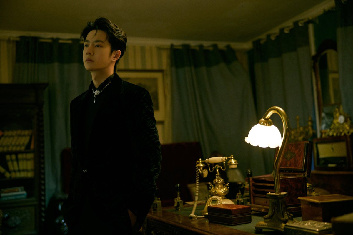 Only can say OMG...
#WangYibo_GQMOTY2022 
#WangYibo #王一博 #GQMOTY2022