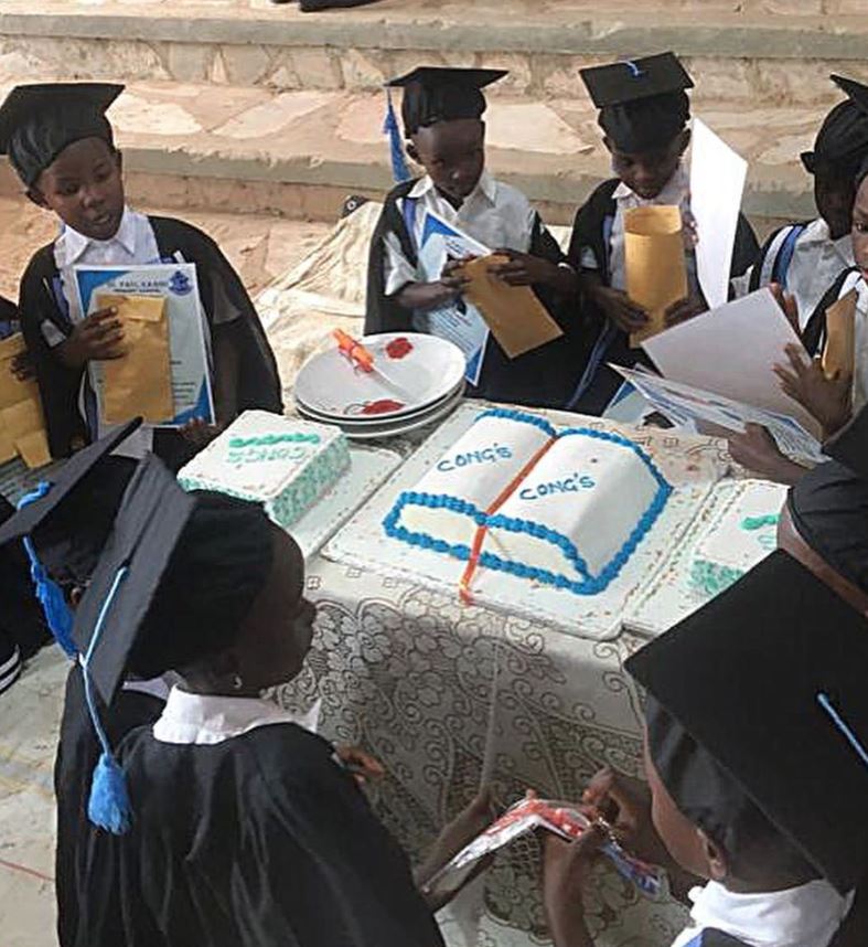 Unity15Strength's tweet image. Congratulations to the Top Class on their Graduation, ready to move up to Primary 1 class next year 🎓🤍🎓 (reposted from @kaasouganda on Instagram)