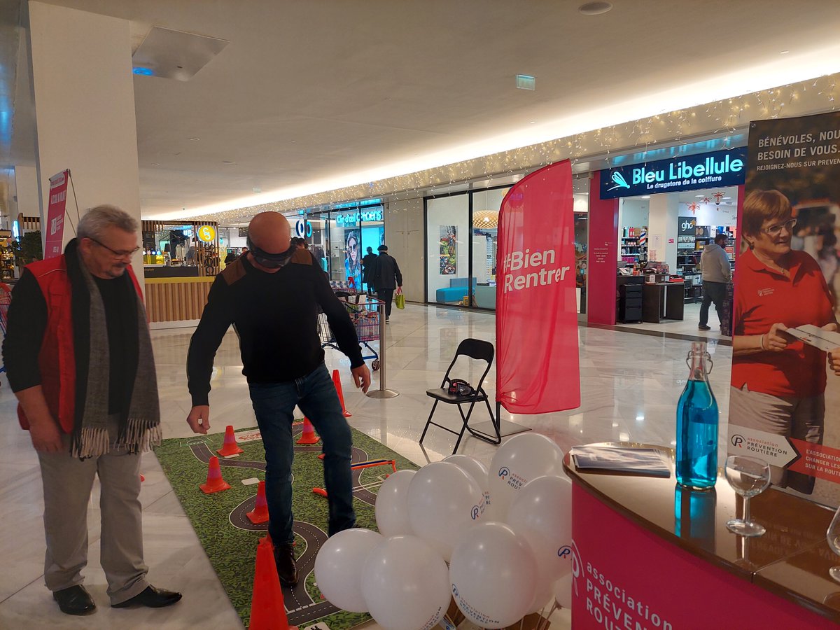 [#BienRentrer] Retour en images sur notre opération à <a href="/dijon/">Ville de Dijon</a> 
Plusieurs personnes ont pu recevoir des #éthylotests et ont participé à nos différents ateliers de #prevention.

Pour en savoir plus sur notre campagne annuelle : bit.ly/3FtkkDV

#aPR #preventionroutiere