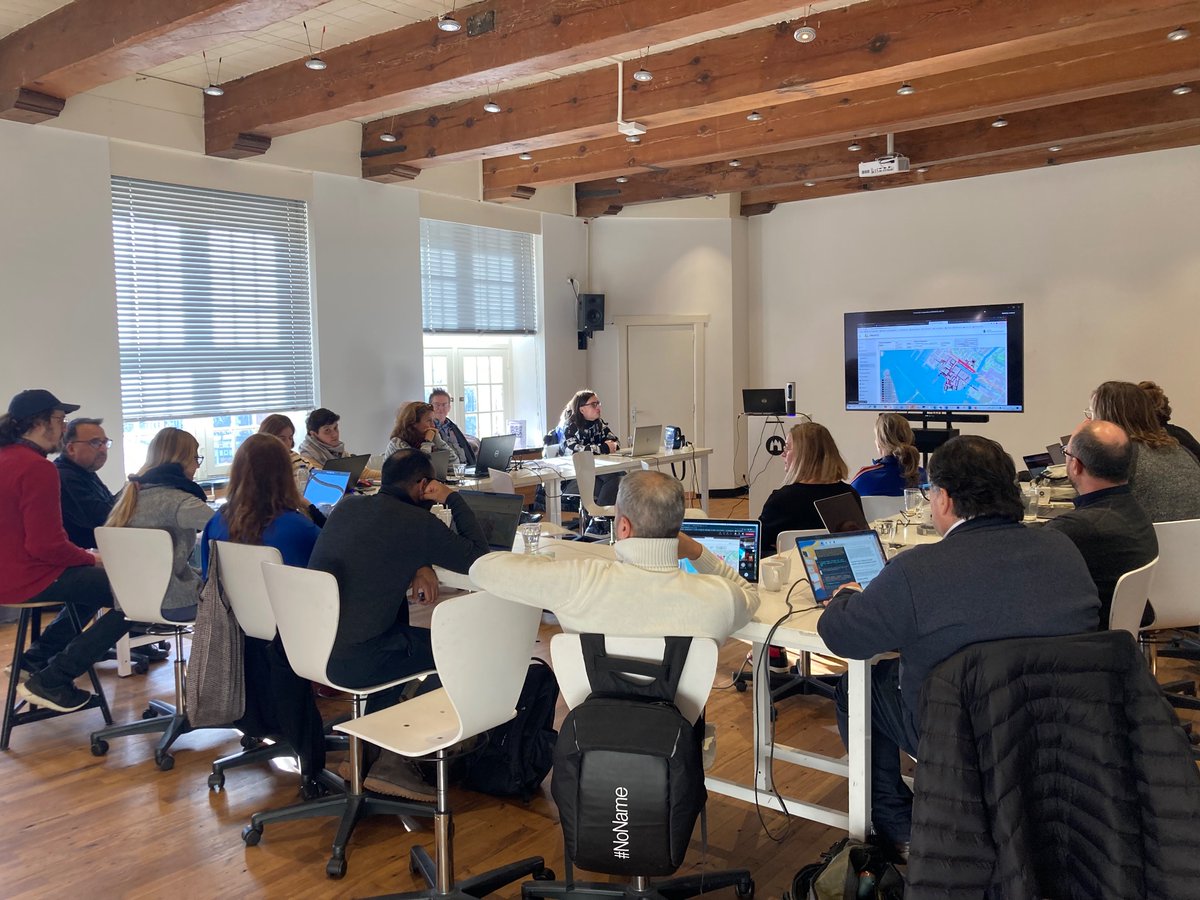 Heli_Ponto's tweet photo. Towards more sustainable cities! We have had a wonderful #URBANITE project meeting in #Amsterdam with a lots of discussions revolving around #simulations, #traffic #sustainability and #urban development @ForumVirium @URBANITEH2020 https://t.co/X1CD18aqCM