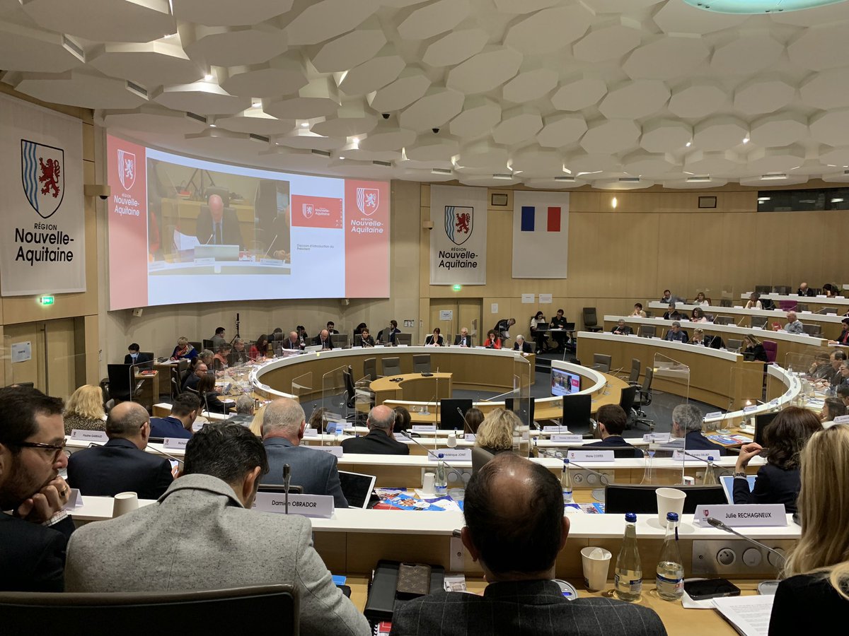 diaz_edwige's tweet photo. 📂 C’est parti pour 2 jours de plénière avec mes collègues du groupe @RNational_NA ! https://t.co/PzgpxrSG3h