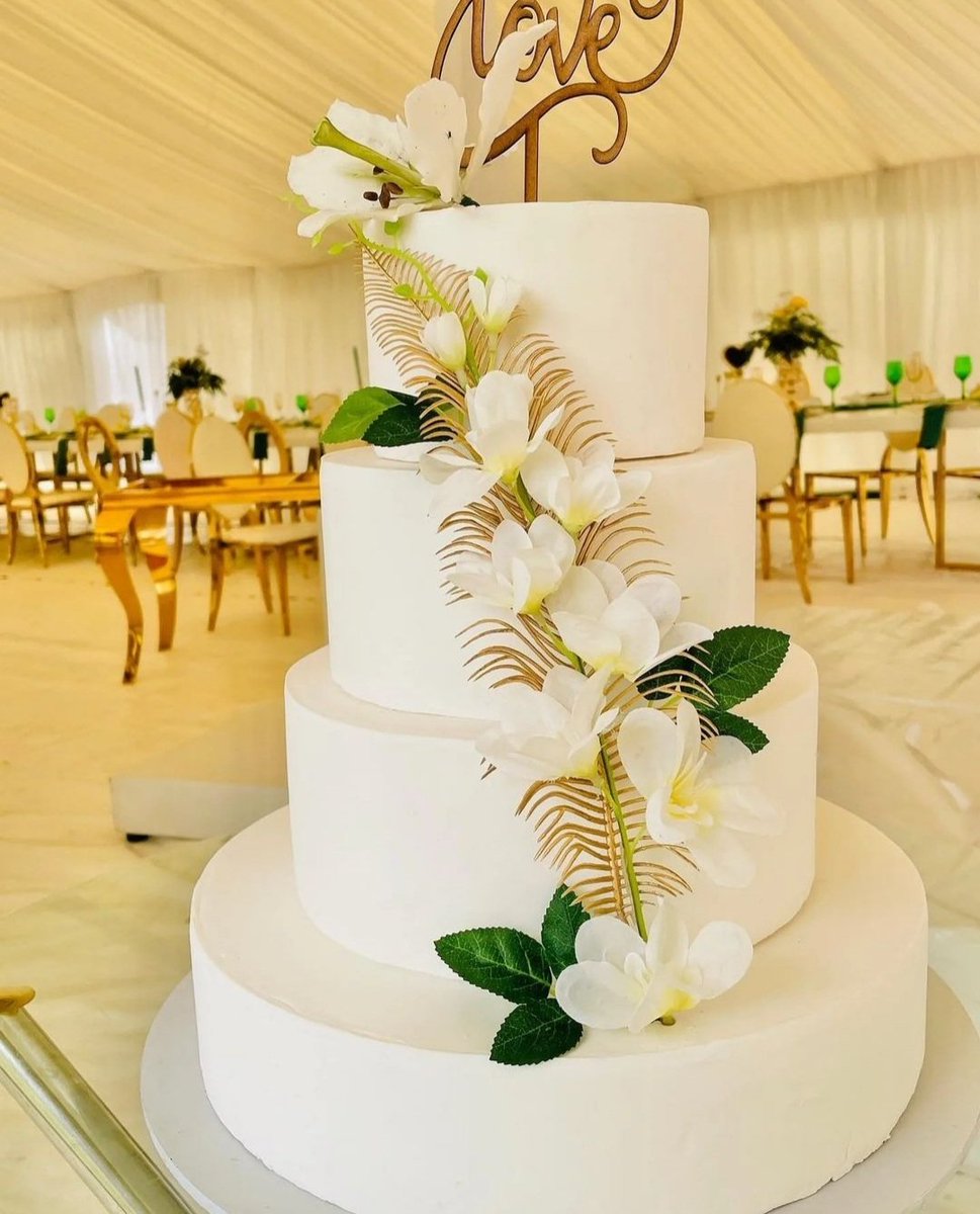 justcakesug's tweet photo. A sweet beginning to a lifetime of happiness 💍 

Make your wedding cake orders with Just Cakes.

📍 Kisaasi, Kevina Cottages.

📞 0700 321 730/0776 935 663

#JustCakes #Cakelovers #cakecravings #cakemood #cakeuganda #cakedesign #weddingcakes #brideandgroomexpo2022 #worldcup2022 https://t.co/CtH92k47CX
