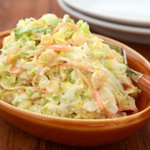 余ってしまったキャベツを美味しく消費したいときにも良さそう!すごく美味しそうな「コールスロー」レシピ!