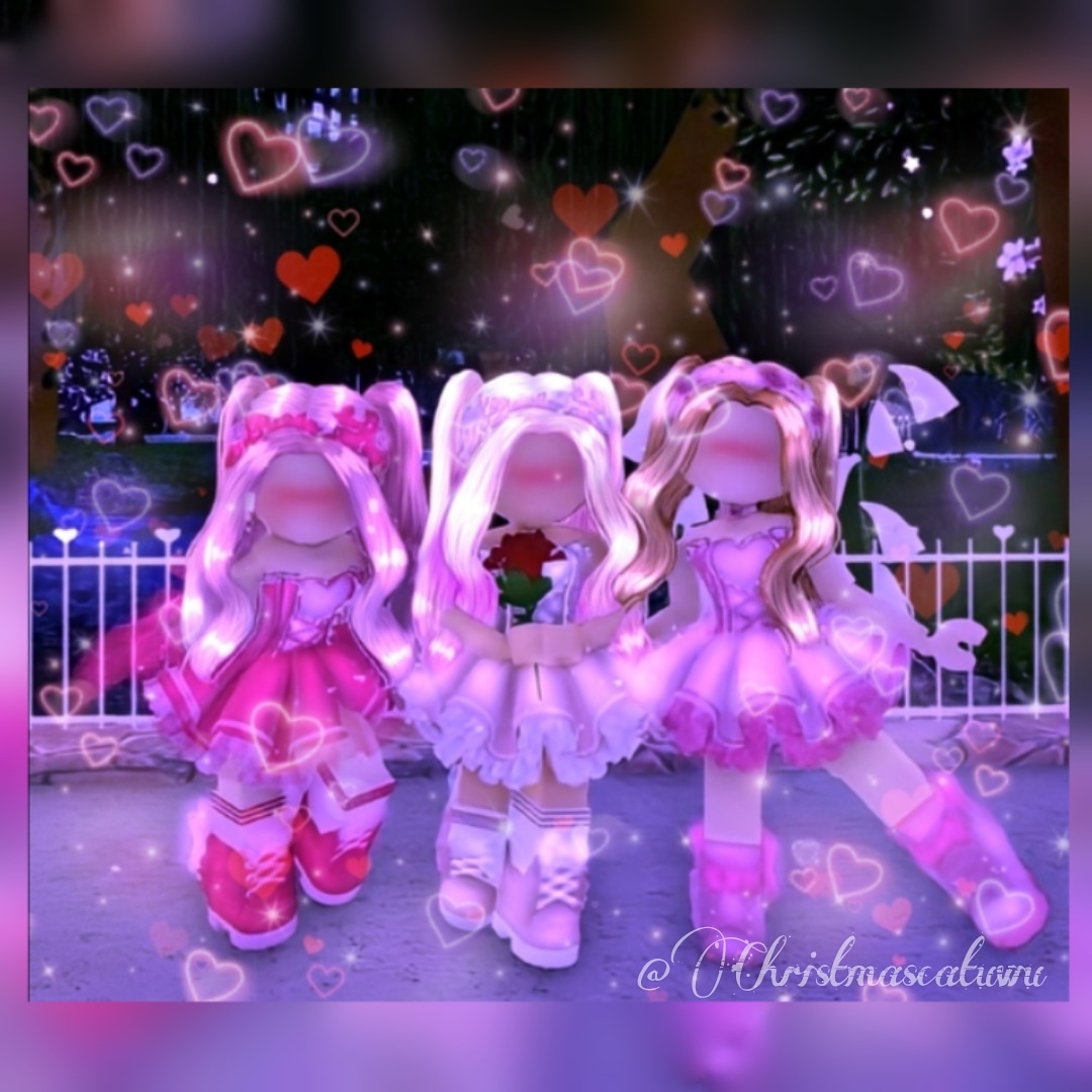 ChristmascatU's tweet photo. Doing photo editing for rblx characters dm me if your are interested ^^ 
Accept : robux, diamonds or money 
Sample ( more samples on my Instagram @christmascatuwu ) 
#royalehightrading #artcommissions #royalehightrades #royalehighart #royalehighcommissions #royalehighchristmas https://t.co/c4eYRCP7jH