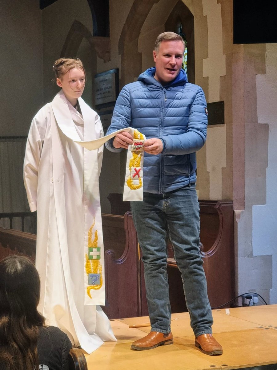 Frensham Heights PRE tweet media