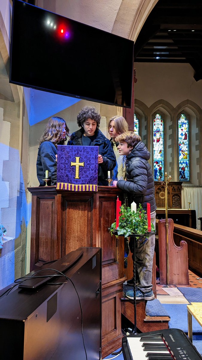 Frensham Heights PRE tweet media