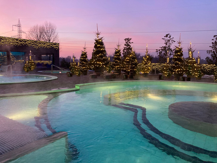 Agendaviaggi's tweet photo. NATALE ROMANTICO IN SPA
#benessere #fitness #monticellospa #monticellowellness #wellness #spa #spatime #spalovers #spalover #ig_milano #igersmilano #igerslombardia #monza #monzaebrianza #brianza
https://t.co/YrAB7PrKbB https://t.co/tK8lc5KRnF
