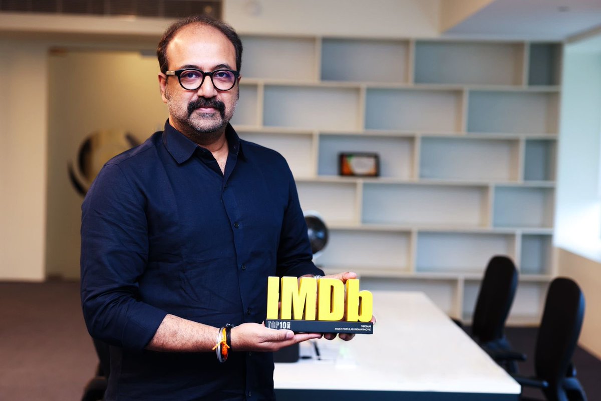 sri50's tweet photo. Congrats to the #Vikram team for featuring in #IMDbTop10 most popular Indian movies!
#Ulaganayagan @ikamalhaasan #Vikram #IMDbBestof2022
@Dir_Lokesh #Mahendran @anirudhofficial @RKFI @turmericmediaTM https://t.co/M2GTV8UiVt