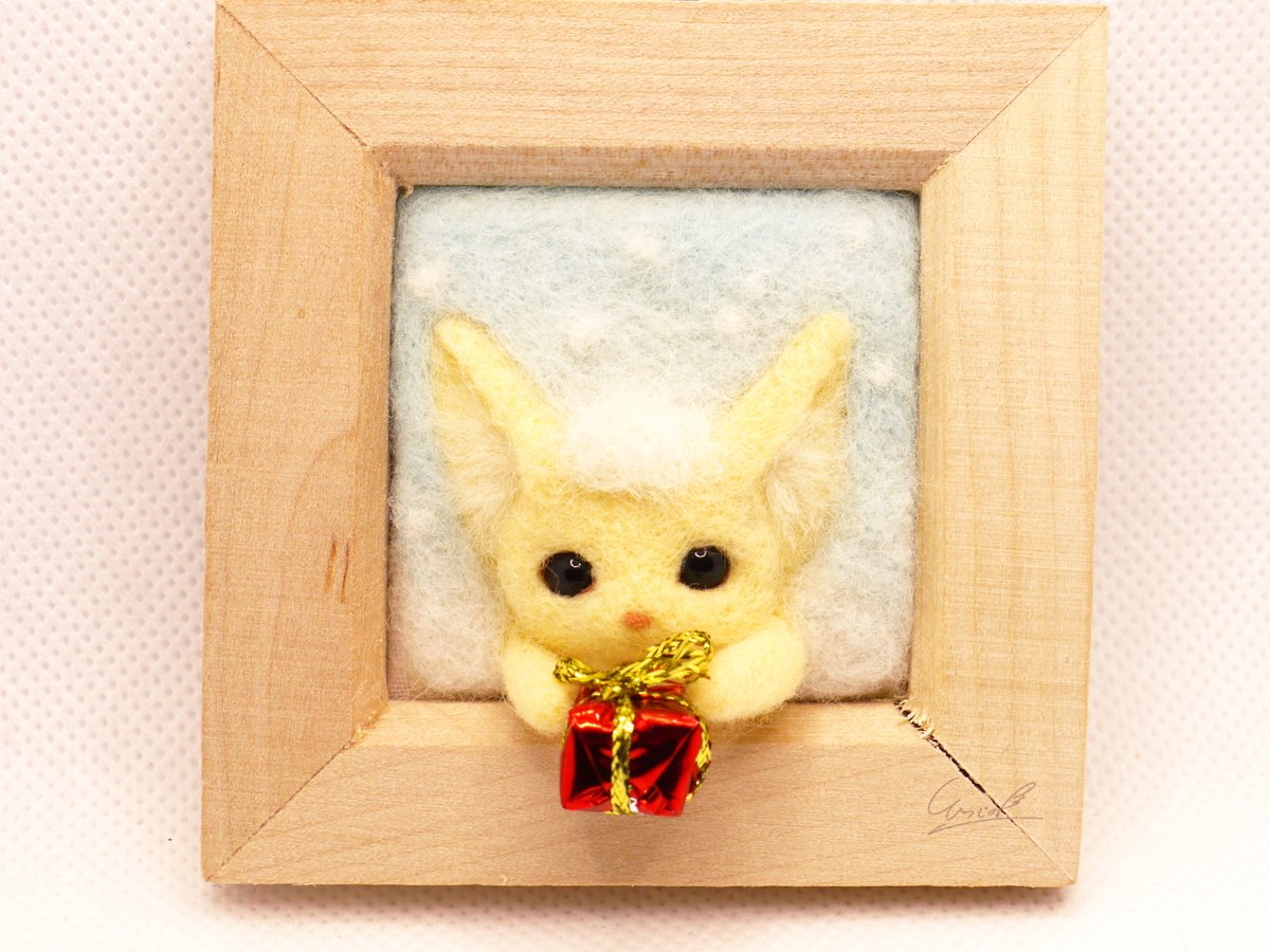 sheepswing's tweet photo. 【もふしら13巻発売記念プレゼント企画】～12/21まで
クリスマスも兼ねて💦画像の管狐額縁プレゼント！詳細は1枚目ご覧下さい！
長く飾っていただけるよう磁石内蔵でプレゼントは雪だるまと交換可能です！
なりすまし詐欺を防ぐため当選者様は公表後に連絡をとりますね！　#もふしら手芸部　#もふしら https://t.co/ZWbPvNp9oZ