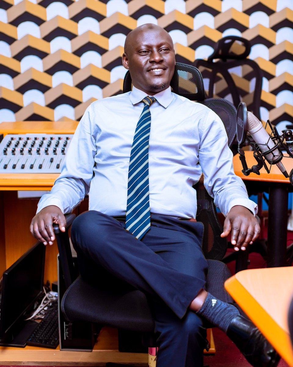 isangostar's tweet photo. Wicikwa n'amakuru agezweho muri Sports mu kiganiro #isangomorningsports kuri 91.5FM & 105.5FM hamwe na Felix Romario Gakuba
*RAYON SPORT YABONYE UNDI MUFATANYABIKORWA
*SIMBA SC IKOMEJE GUSHAKA UZASIMBURA BARBRA GONZALEZ
#WorldCup2022
MBAPPE YAHIZE GUTSINDA ARGENTIN KURI FINAL https://t.co/6kD4Fritql