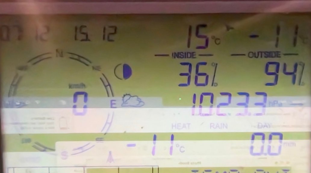 Currently Minus 11! Mid Wales <a href="/UKWX_/">UK Weather Updates</a> <a href="/weatherschool/">Weather School</a>