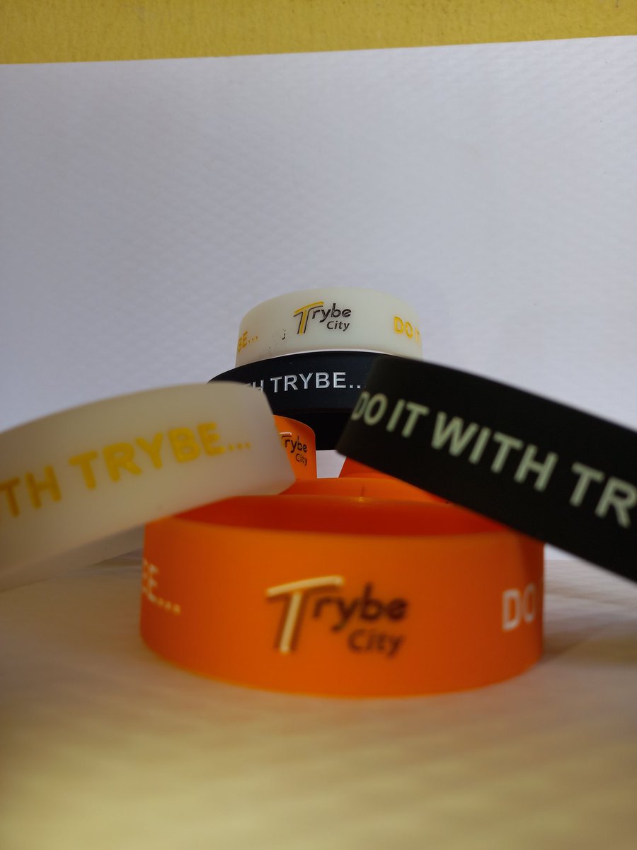 InsideoauMedia's tweet photo. Trybe giveaway o’clock Day 2 ! 
Rules of the game
1) Ensure you are following @insideoaumedia , @trybecity and also follow @Delibertytechng 
2) Write your answer with the Hashtag #DoItWithTrybe 
3) Like &amp; Retweet this post  . #TrybeGiveaway #DoItWithTrybe #OAUTwitter https://t.co/m4KHHKqmgI