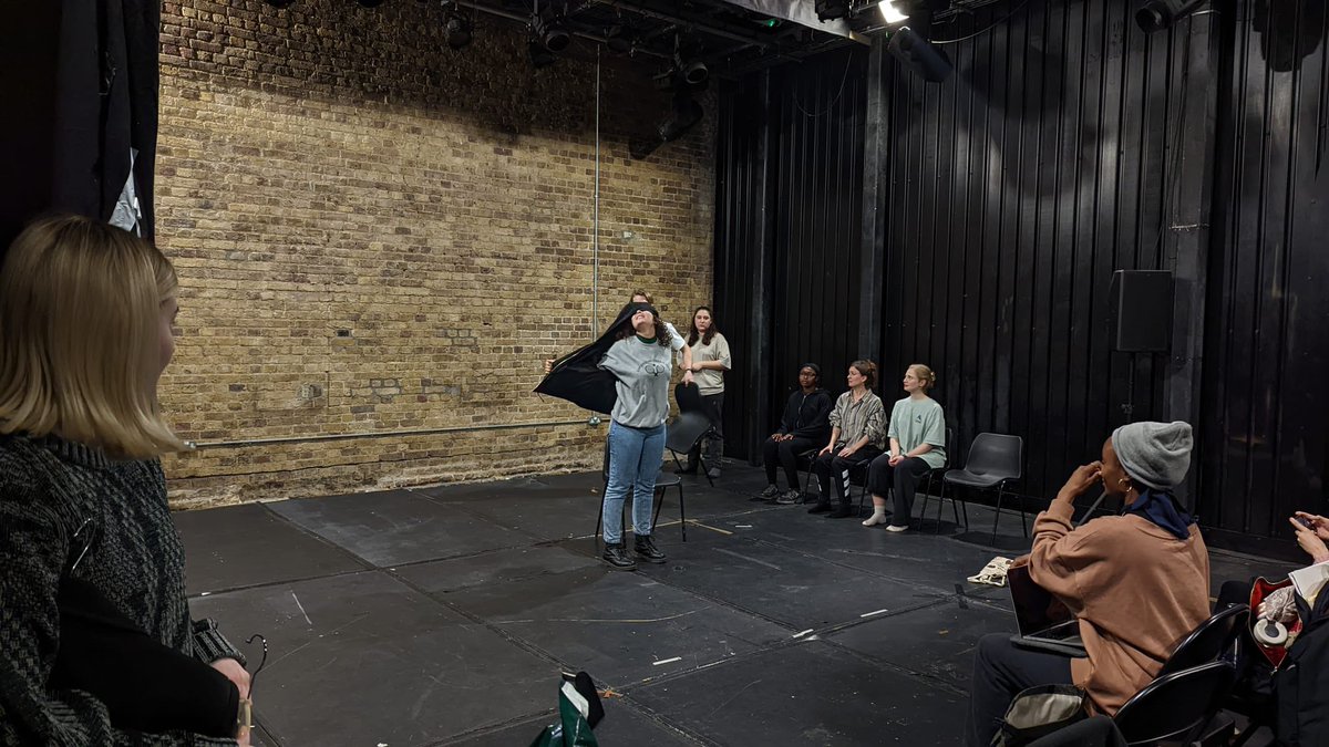 LizzyFleming3's tweet photo. Rehearsals 

@UnionShowcase https://t.co/6Nh4a3OIDi