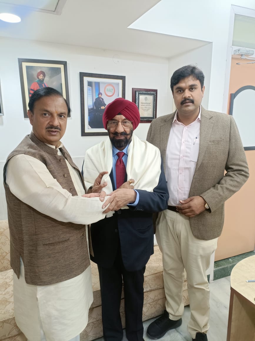 dr_maheshsharma's tweet photo. Heartiest Congratulations to Padmashri Awardee Dr. D. S Gambhir, Director Cardiology , Kailash Group of Hospitals, for being honored with the Lifetime Achievement Award by Cardiological Society of India.

A pride moment for all of us. https://t.co/m6kJcY4bPr
