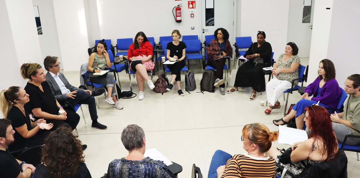 Última jornada del encuentro en #LasPalmas del proyecto UpLift, financiado por <a href="/EUErasmusPlus/">Erasmus+</a>. Las entidades participantes de Bélgica, Francia y España intercambian buenas prácticas para la mejora de la empleabilidad de las personas migrantes  <a href="/CausonsFr/">Causons</a> #AtelierGrootEiland