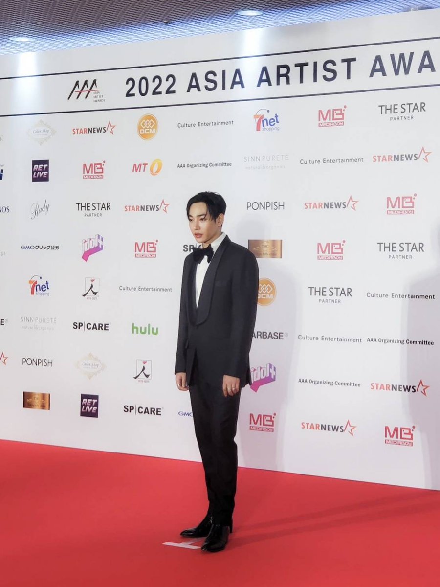 sopopsnews's tweet photo. ไม่มีแผ่ว สำหรับศิลปินหนุ่ม“เป๊ก ผลิต​โชค​ อายน​บุตร” ที่เป็นตัวแทนประเทศไทยขึ้นรับรางวัล “Asia Best Musician” พร้อมโชว์สุดเจ๋ง โซป๊อปนิวส์ขอแสดงความยินดีด้วยค่ะ 
https://t.co/C0WyrvPANV
#2022AsiaArtistAwards #2022aaaxPeckPalitchoke #PeckPaLitChoke  #ペックパリット #Sopopsnews https://t.co/jpD1KobDbP