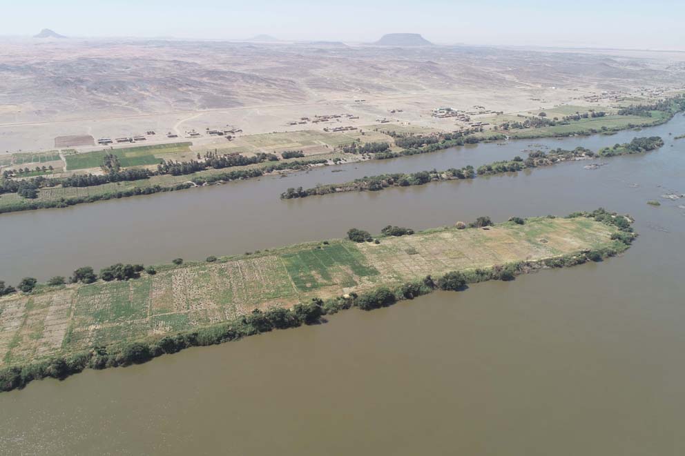 diversenile's tweet photo. While Munich is sinking into the snow, we thought a few drone shots from our concession in #Sudan would be appropriate #MUAFS #archaeology #survey #landscape https://t.co/wU4CGelvNQ