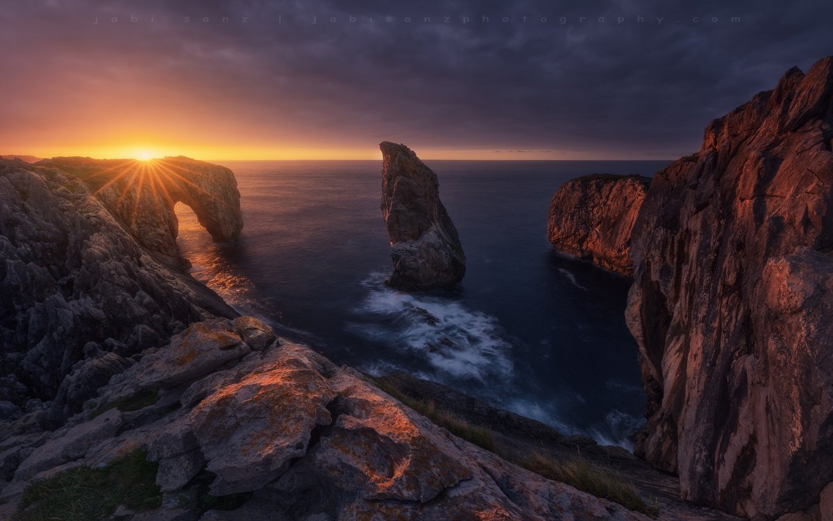 Our amazing artists!: Jabi Sanz 

<a href="/SanzJabi/">JabiSanz</a> is a professional photographer from Spain. His source of inspiration is nature and a love for the outdoors. Since he discovered landscape &amp; night photography, he has dedicated all his time to improve and find the "perfect technique"!