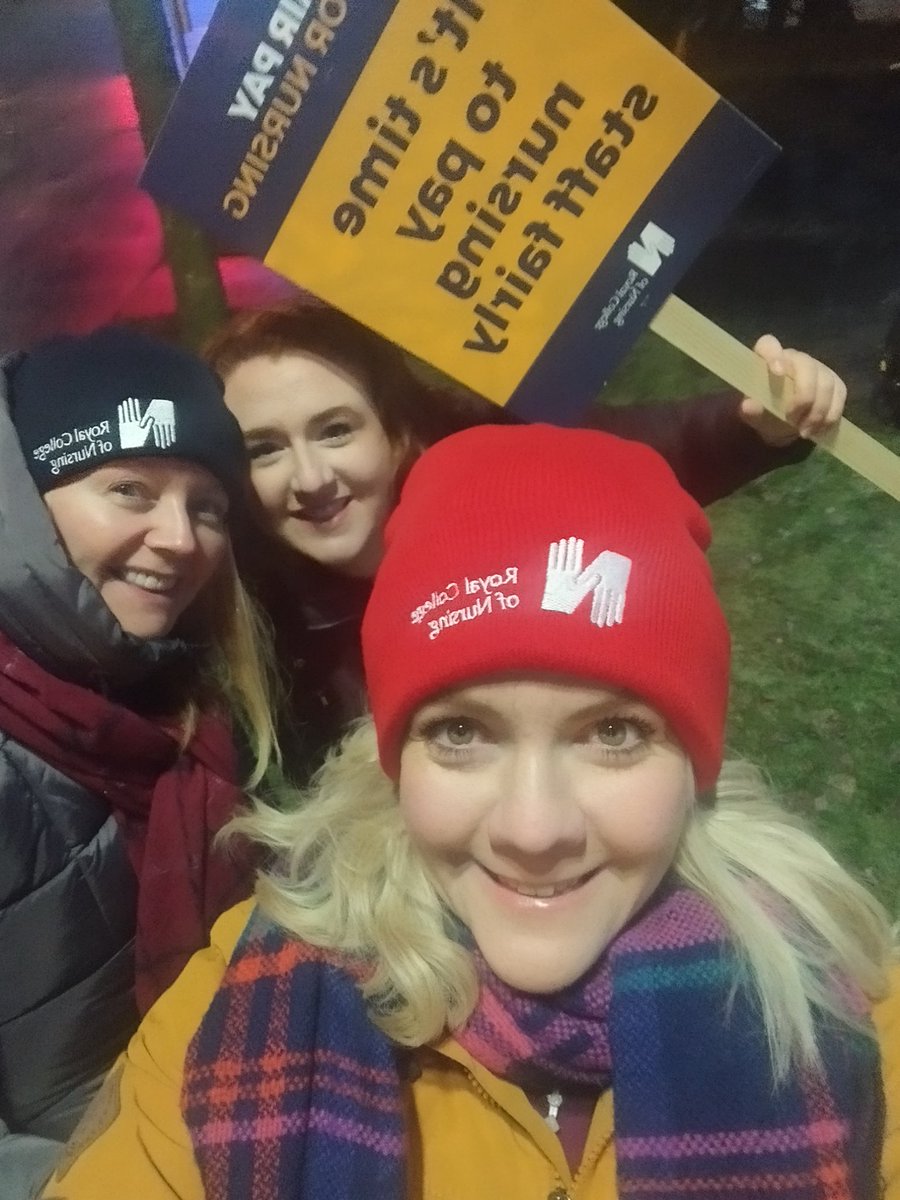 KatrinaCooperRN's tweet photo. Good luck everyone today. Remember we are doing the right thing for our patients, the NHS and our profession. 
@theRCN @RCN_NI https://t.co/XKXKUvCQdn