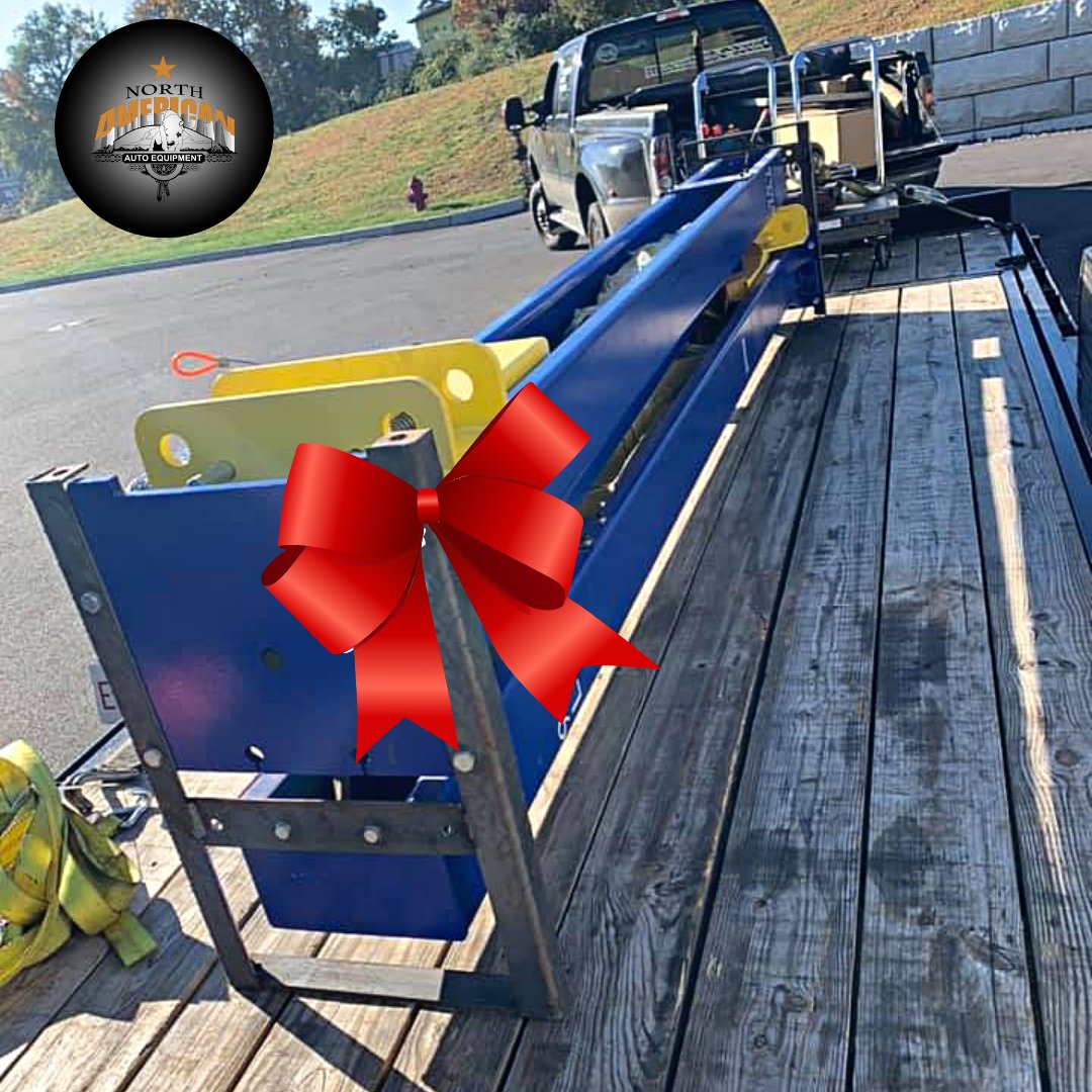 NAautoequipment's tweet photo. We could be on our way to deliver one to your home for Christmas!! ๐
๐๏ธ๐
Call Christie at 866-607-4022 with any questions! โ๏ธ
#Christmasgiftidea #autolift #2postlift #twopostlift #homegarage #commercialgarage #garageequipment #garagegoals #Universalift #NAautoequipment https://t.co/TcxZQv6B11