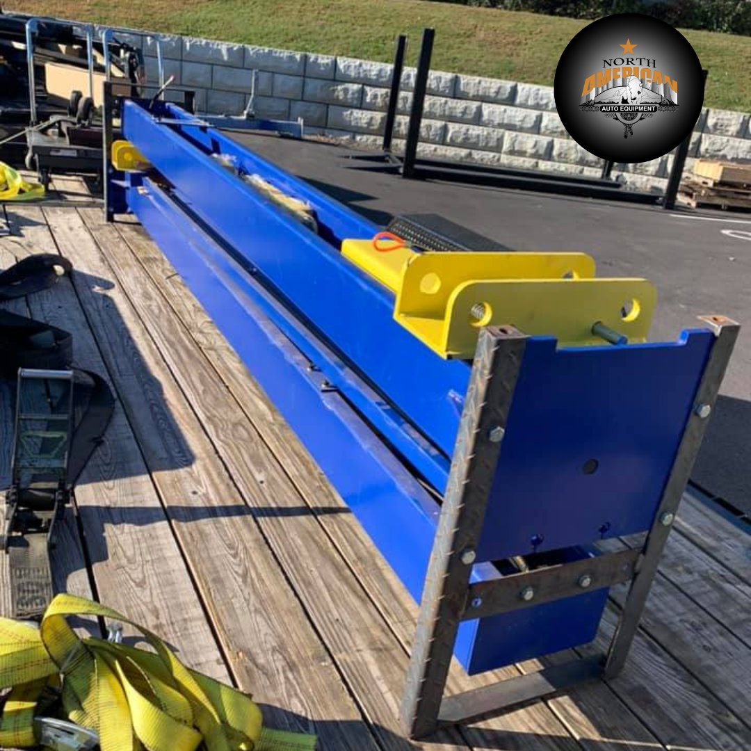 NAautoequipment's tweet photo. We could be on our way to deliver one to your home for Christmas!! ๐
๐๏ธ๐
Call Christie at 866-607-4022 with any questions! โ๏ธ
#Christmasgiftidea #autolift #2postlift #twopostlift #homegarage #commercialgarage #garageequipment #garagegoals #Universalift #NAautoequipment https://t.co/TcxZQv6B11