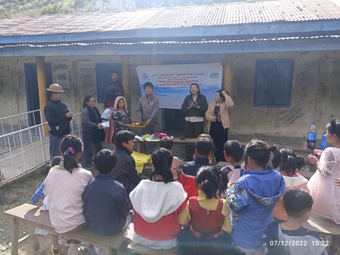 PHEKodukha's tweet photo. Har Ghar Jal certification of completed schemes, Gram Sabha meeting, Jal Rath, Drawing and essay writing competitions for children of Middle School Limeking, and discussion on water tariff collection were conducted under #Limeking and Nacho blocks of Kodukha division along ISA https://t.co/K7VUrLjBQY