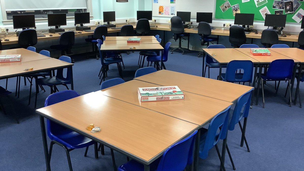 MrWrightBusEd's tweet photo. When prelims are complete, we're approaching the end of the Management of Finance topic and Christmas is around the corner, that can mean only mean one thing for National 5 Business.. the #Monopoly Challenge! 
#SourcesOfFinance #Negotiating #Investments #Mortgages #Profits #BusEd https://t.co/DrXTHS3JAC