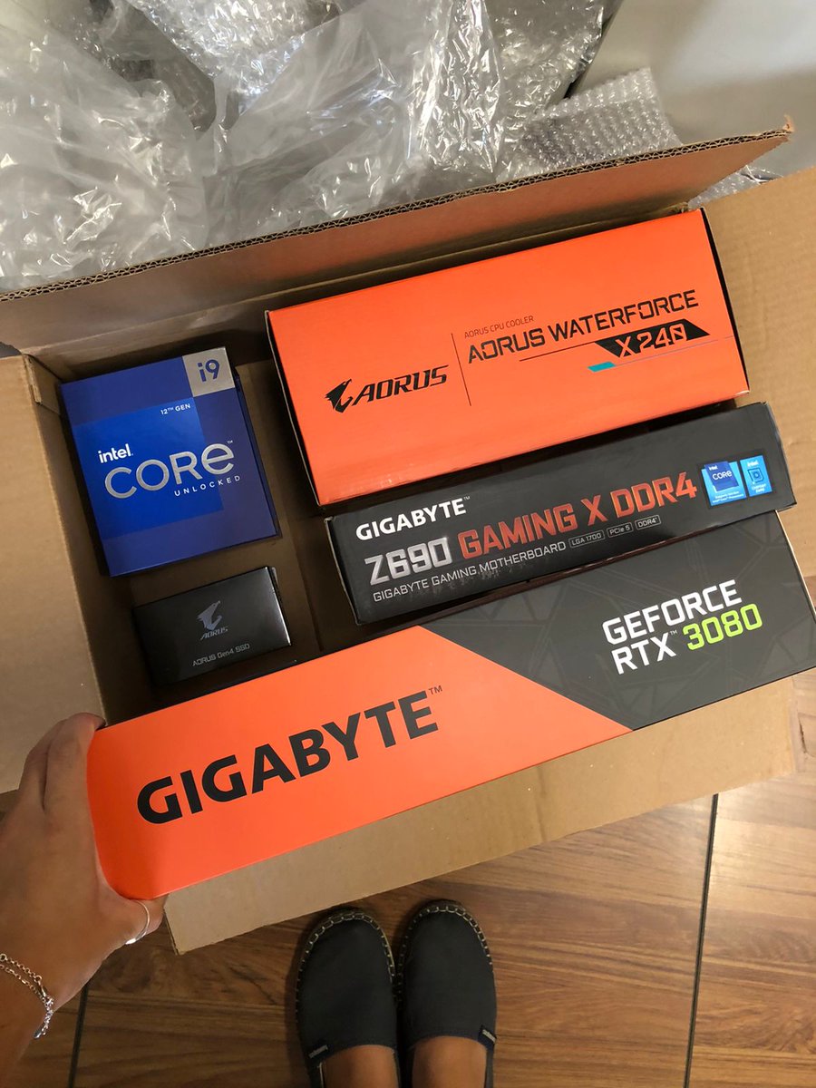 AORUS France tweet media