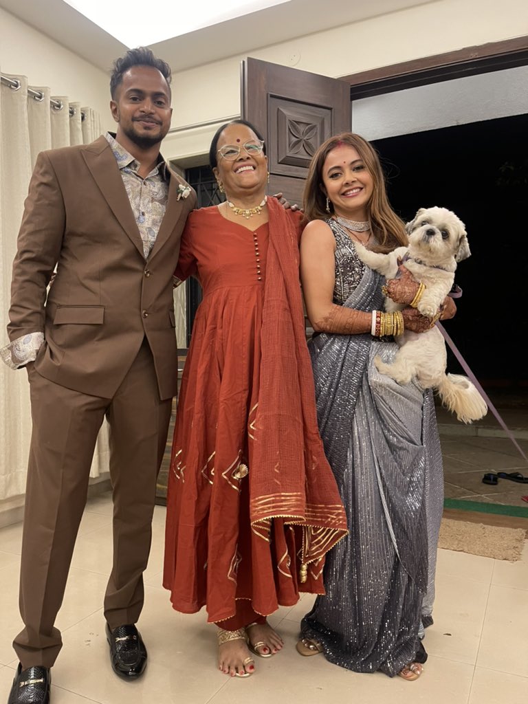 Devoleena_23's tweet photo. ❤️🧿 #FamilyAffair 
#DevoleenaBhattacharjee https://t.co/yZPKtOFrMT