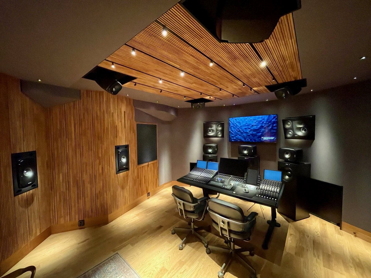 4businessOy's tweet photo. 4B team visited the new Genelec Experience Centre in Stockholm. 

We can honestly say that the whole @Genelec team have done a great job, because the premises are really wonderful. 

#Genelec #GenelecExperienceCentre #4BSmartHappens #audiosolutions #soundsystems #smarthappens https://t.co/2NggY8sEsT